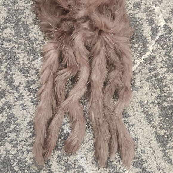 Platania Rabbit Fur Scarf - Picture 2 of 11